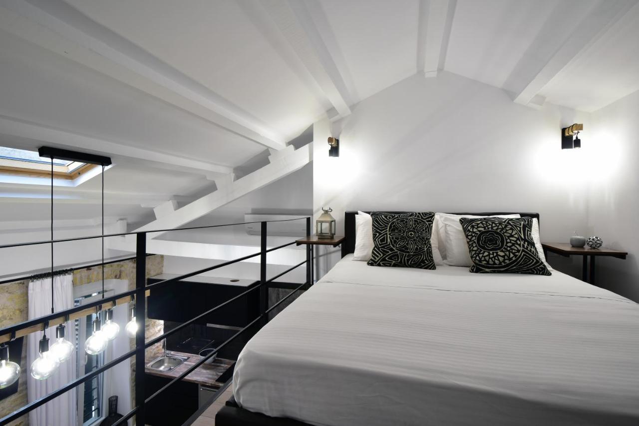 Queen 4 Apartment In The Heart Of The Corfu Historical Old Town Center Екстер'єр фото
