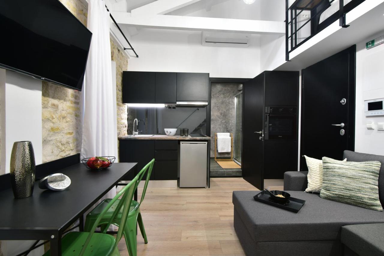 Queen 4 Apartment In The Heart Of The Corfu Historical Old Town Center Екстер'єр фото